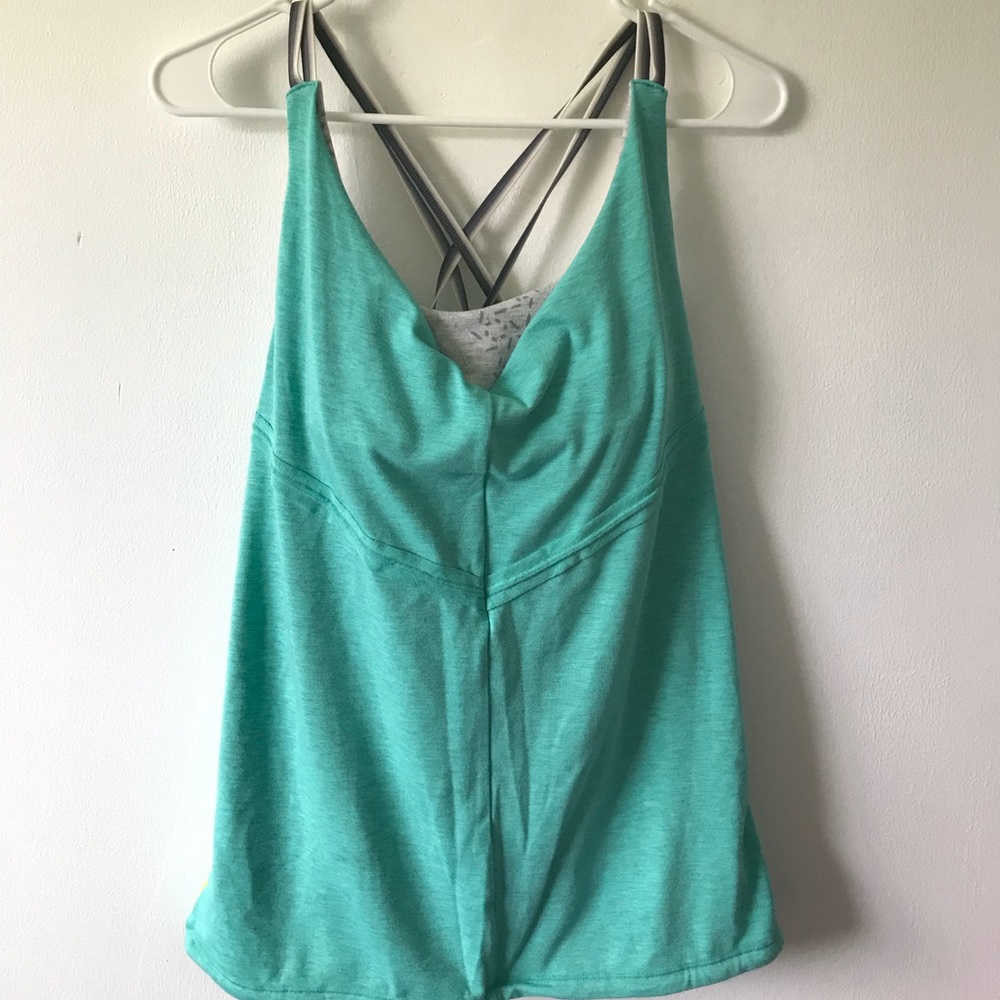 LOLE built-in sports bra tank top